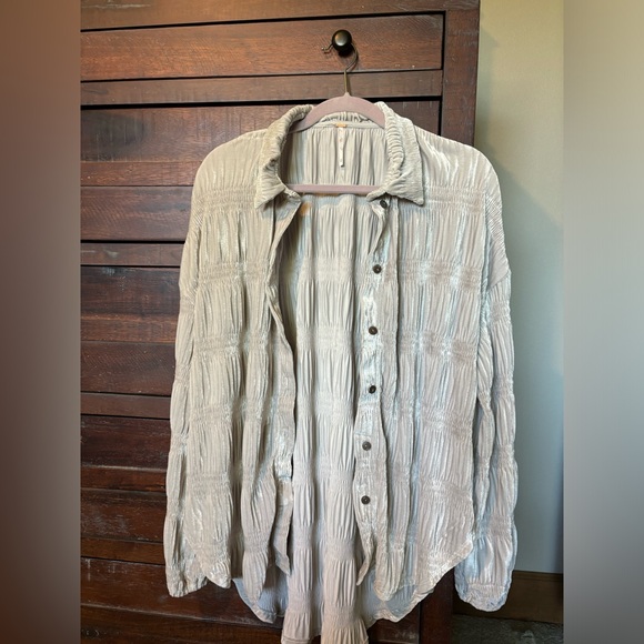 Free People My Best Top Button-Up Top Sz XS - Runs Big Winter Fog - NWOT - Picture 12 of 14